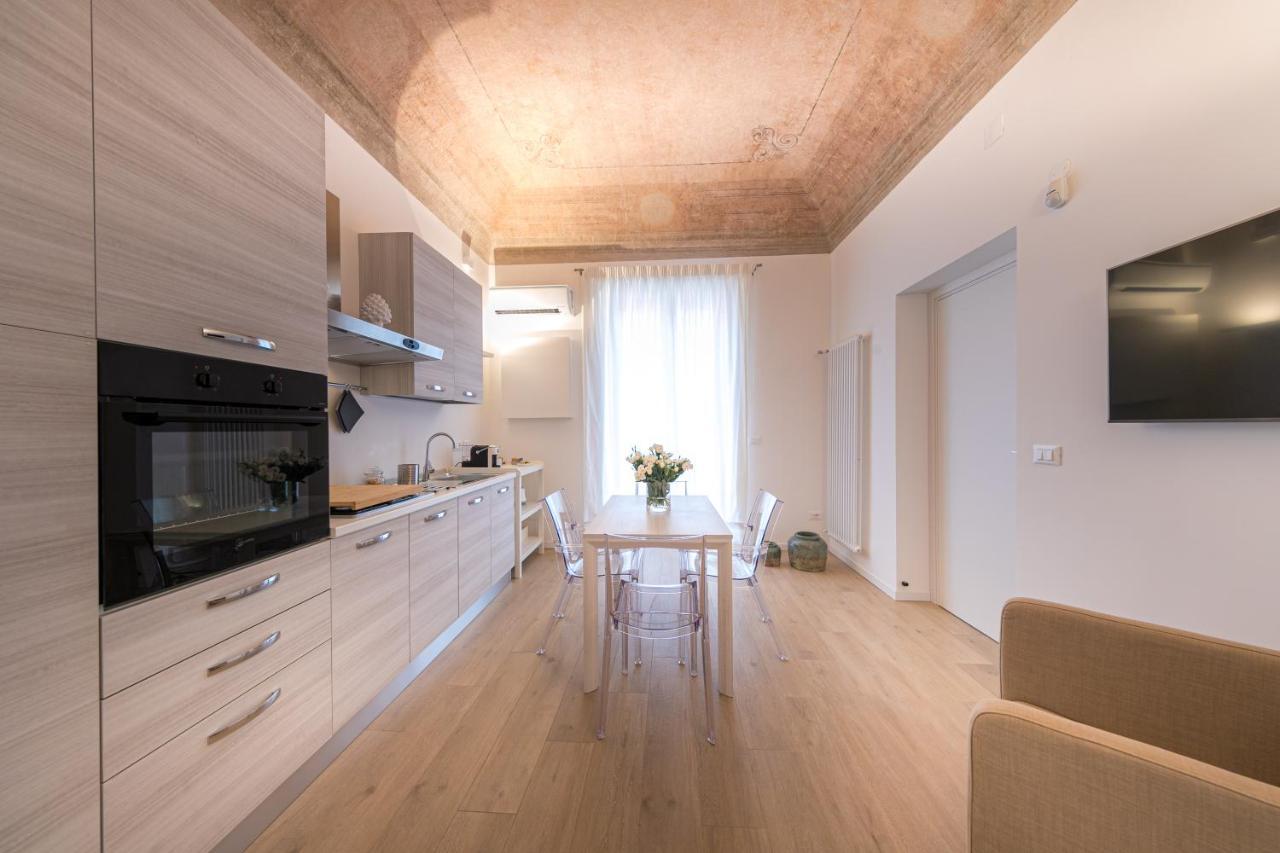 La Home42 Suite Palermo Luaran gambar