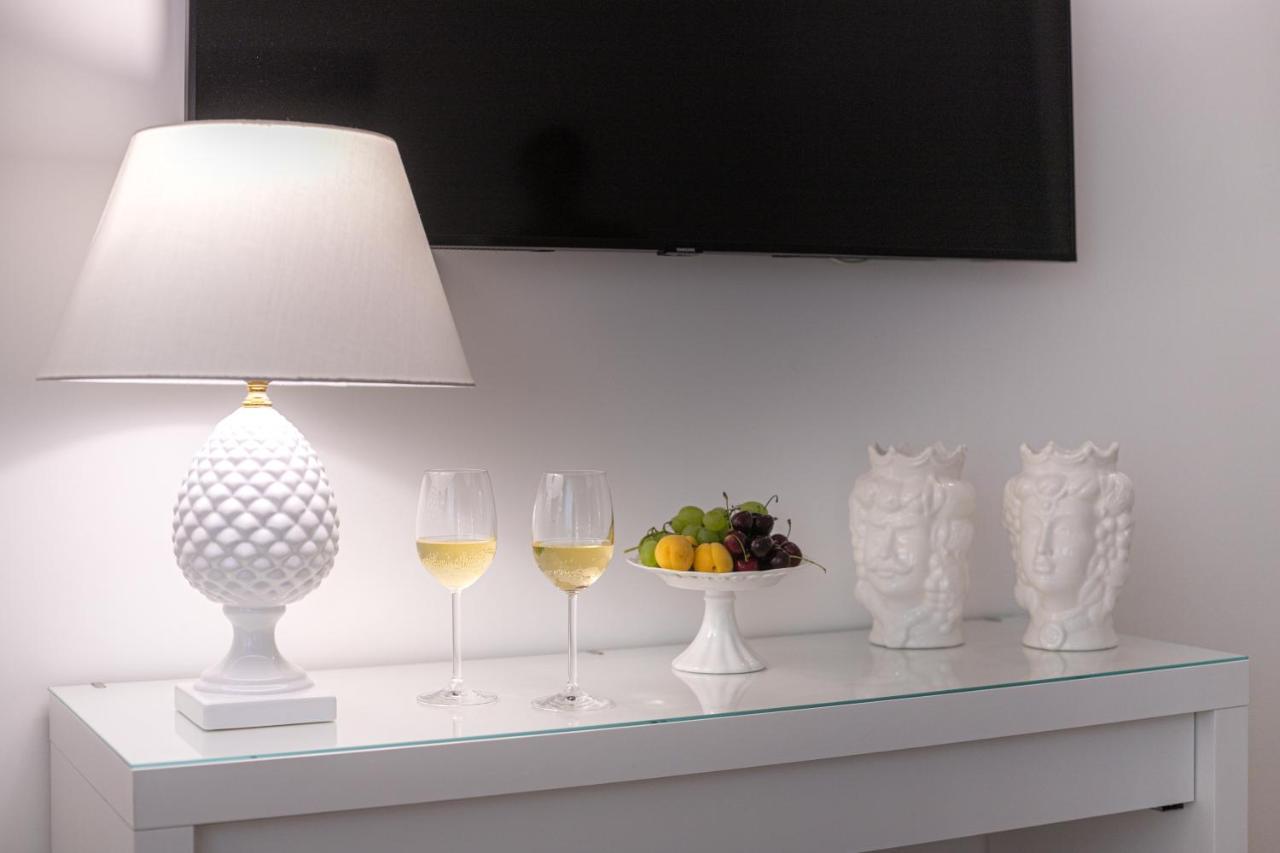 La Home42 Suite Palermo Luaran gambar
