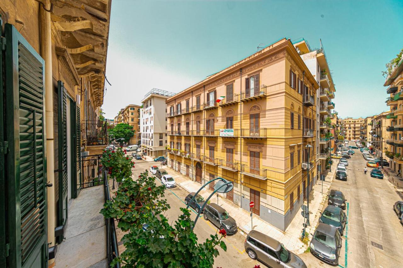 La Home42 Suite Palermo Luaran gambar