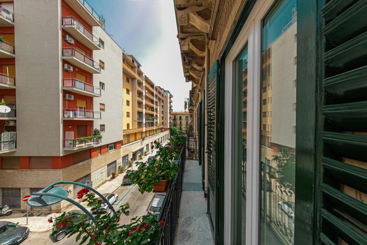 La Home42 Suite Palermo Luaran gambar